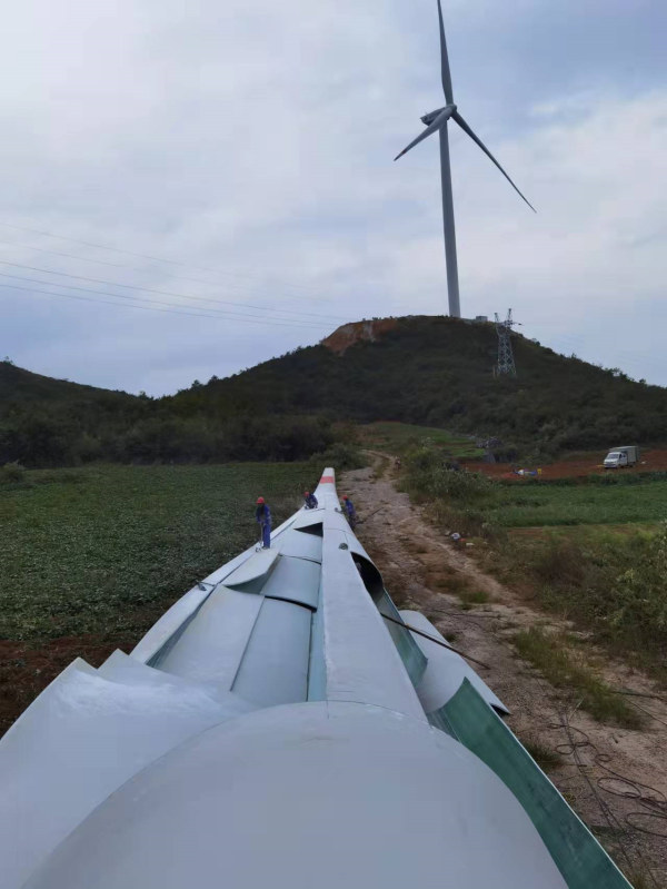 葉片回收處置現(xiàn)場